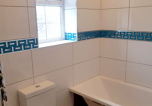SM Property Services tiled bathroom